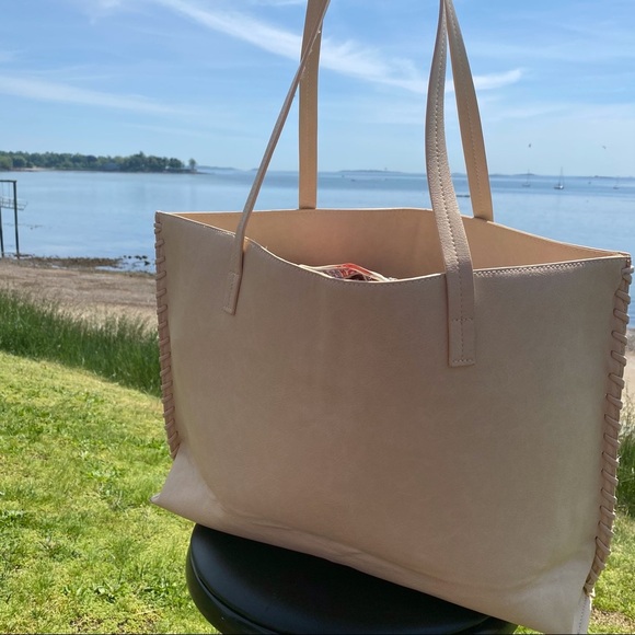 VTG LORD & TAYLOR DROP STRAP VEGAN LEATHER TOTE - Picture 3 of 10